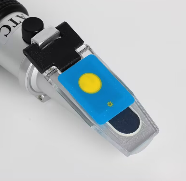 REB-32ATC_LIT 0-32% ATC Handheld Brix Refractometer with Built-in LED light source